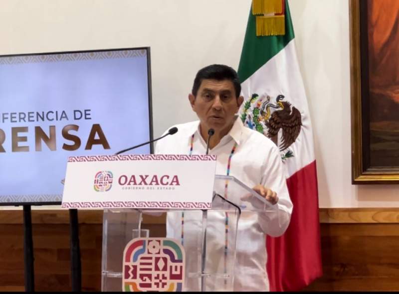Sedena entrega más de 450 mil uniformes a escuelas de Oaxaca