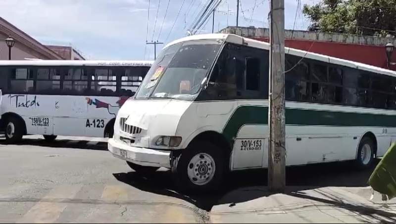 Undeci bloquean varias calles de la capital oaxaqueña