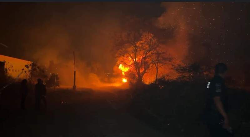 Se registra fuerte incendio en Santa Lucía del Camino