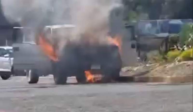 Se incendia camioneta en Xoxo