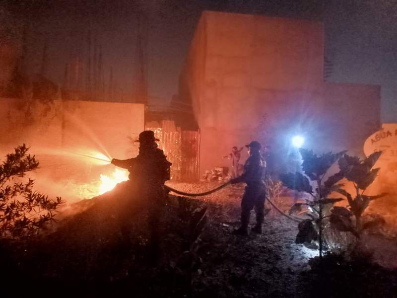 Liquida Bomberos de Oaxaca incendio en zona conurbada
