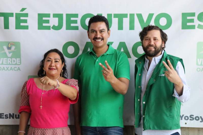 Ray Chagoya candidato ciudadano a la Presidencia municipal de la ciudad de Oaxaca por Fuerza por México.