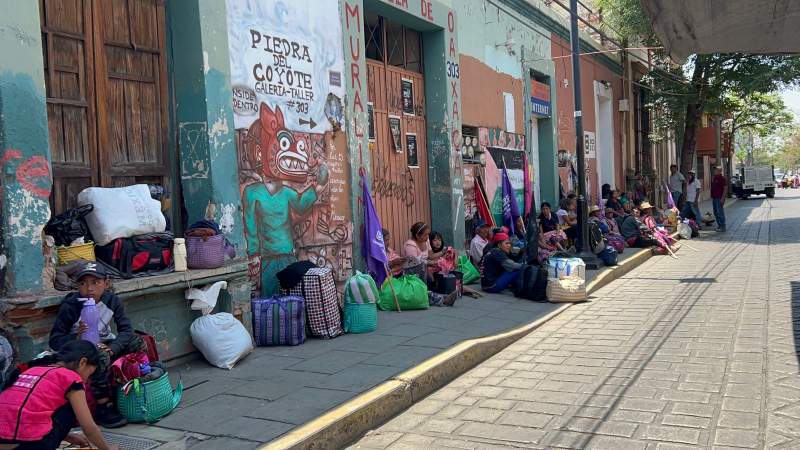 CIPO bloquea sedes de la Fiscalía en Oaxaca