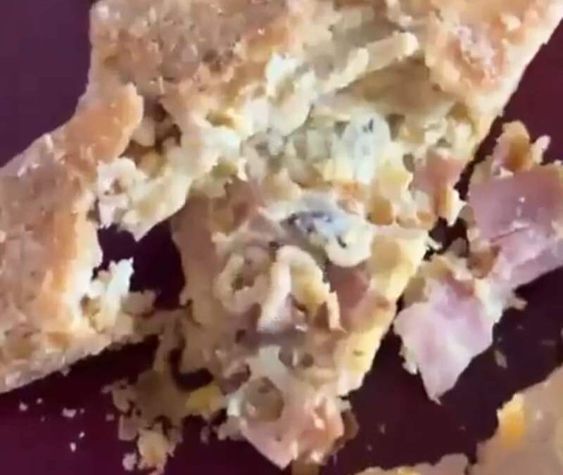 Detectan gusanos en panadería Boulenc en Oaxaca