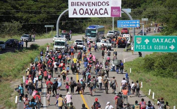 Traslado de migrantes dejó 140 mmdp al mercado negro en Oaxaca