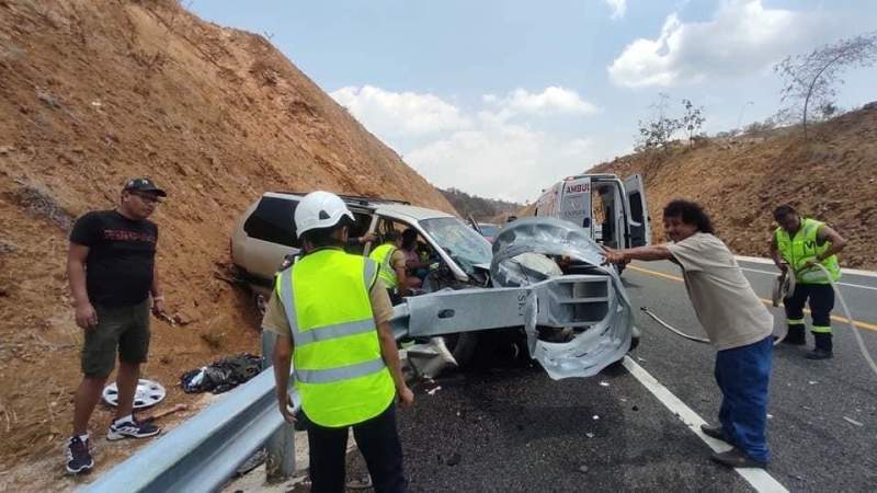 Confirman muerte de la mujer accidentada en la autopista Oaxaca – Costa