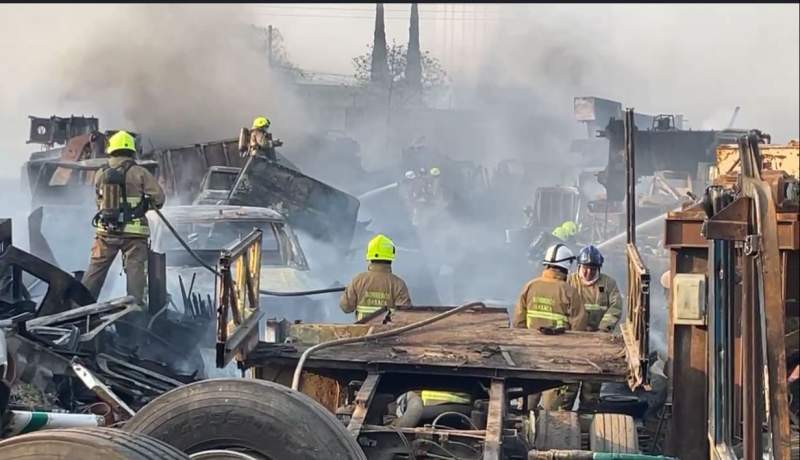 Se incendia deshuesadero en la Ex Hacienda Candiani