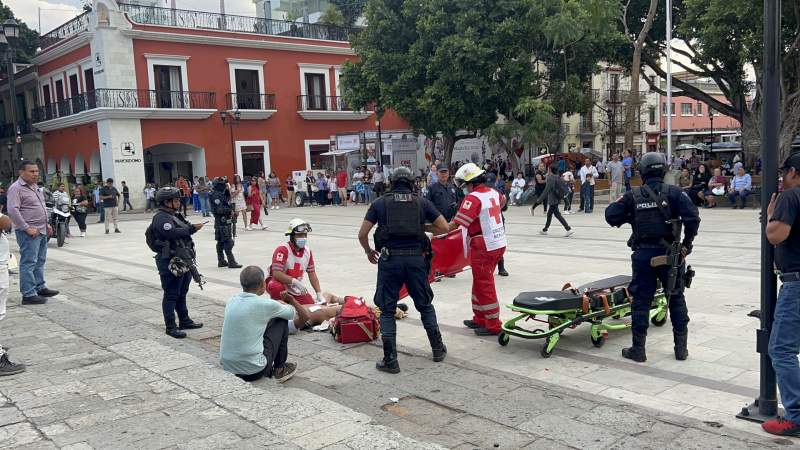 Hombre se prende fuego en la Alameda de Oaxaca