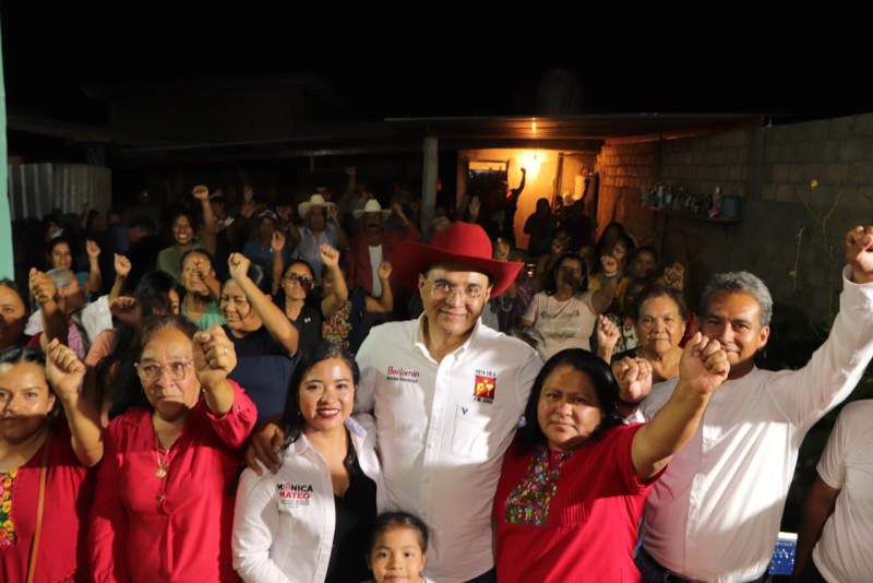En Zimatlán se vuelcan por Benjamín Robles