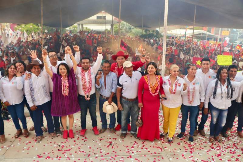 Multitudes apoyan a Benjamín Robles “El Bueno” en Ixtepec, Tututepec y Tuxtepec