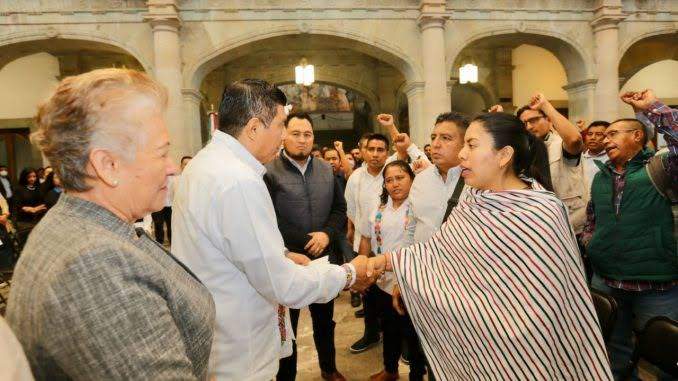 Se contempla reunión entre el gobernador y la Sección 22 este viernes