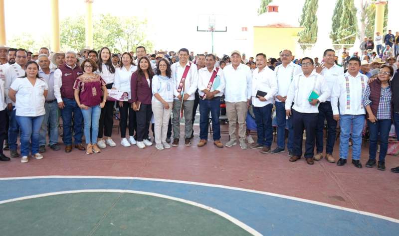 Acompaña Nino Morales a Jara en gira de trabajo por comunidades