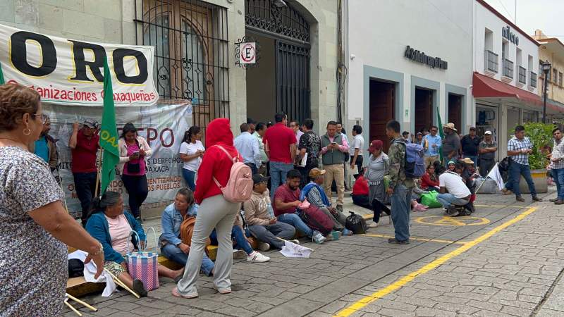 FORO toma el Palacio de Gobierno de Oaxaca