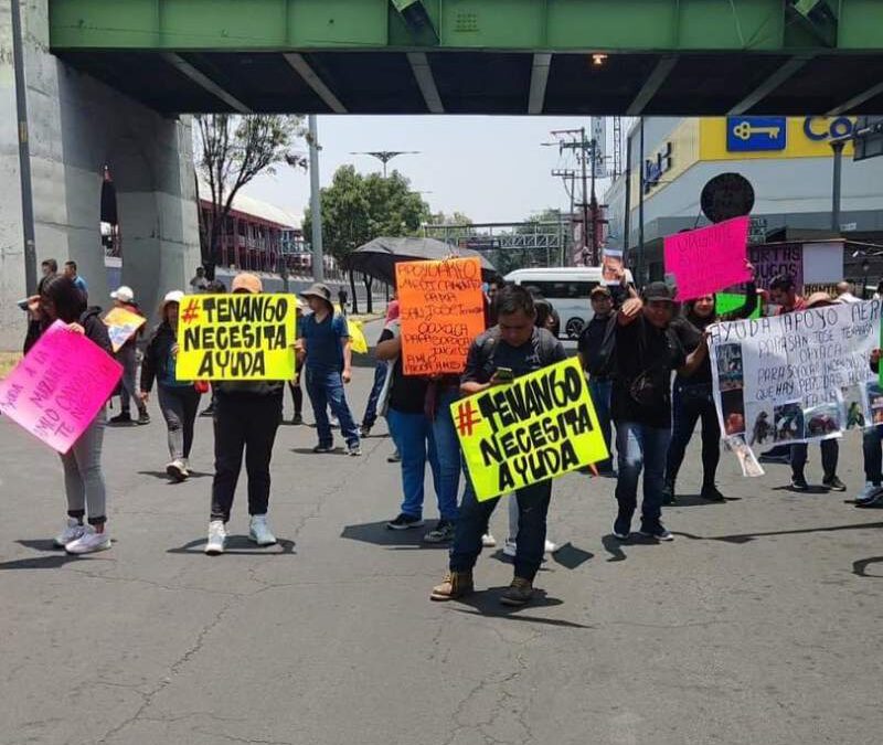 Para pedir apoyo para Tenango; pobladores bloquean en la CDMX