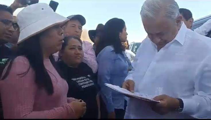 Prepara la Sección 22 una nueva mesa de trabajo con AMLO