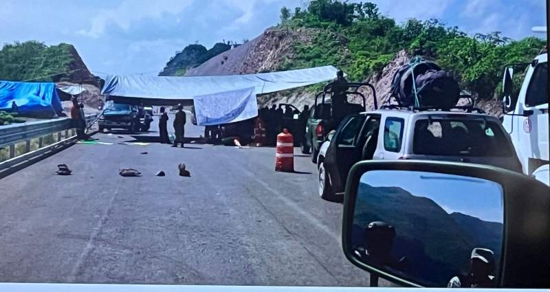 Bloqueo de autopista Mitla – Tehuantepec está generando pérdidas de 2 a 3 mdp diarios a grupo Carso