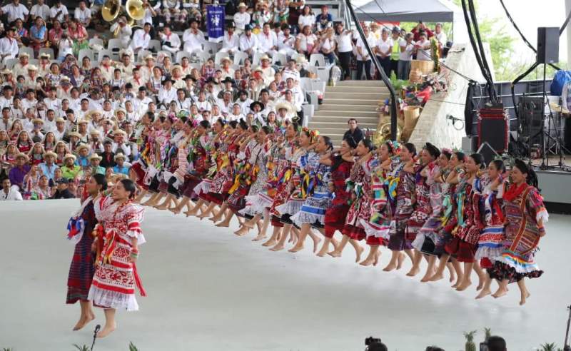 Se analizará una tercera Guelaguetza en Oaxaca