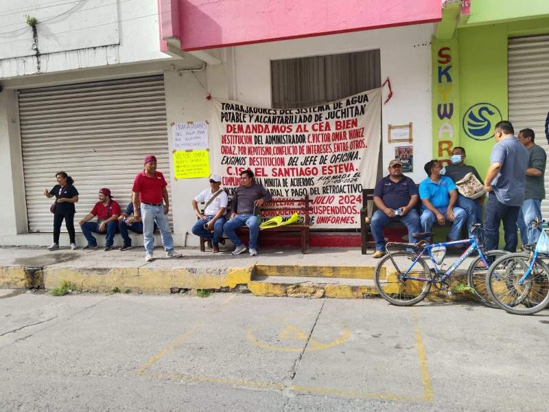 Sigue el paro de trabajadores de agua en Juchitán