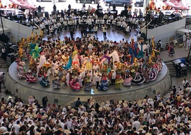 Oaxaca disfrutará de las dos primeras presentaciones de la Guelaguetza este lunes