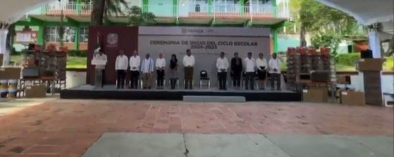 Apertura Jara el arranque del ciclo escolar en Oaxaca