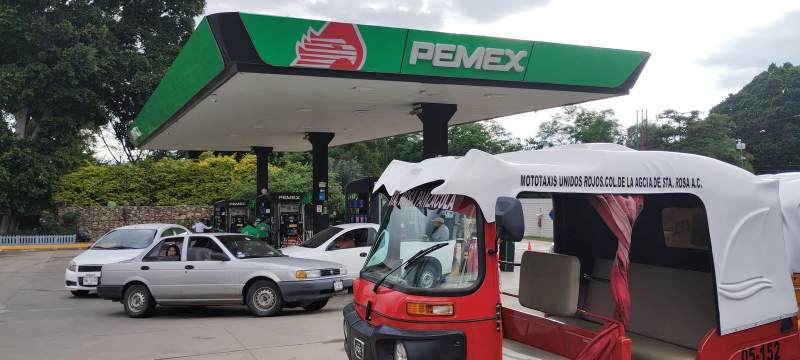 Denuncian Gasolinera en Brenamiel de vender gasolina adulterada