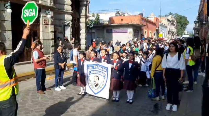 Niños de la Abraham Castellanos podrían tomar clases en línea e iniciar el ciclo escolar