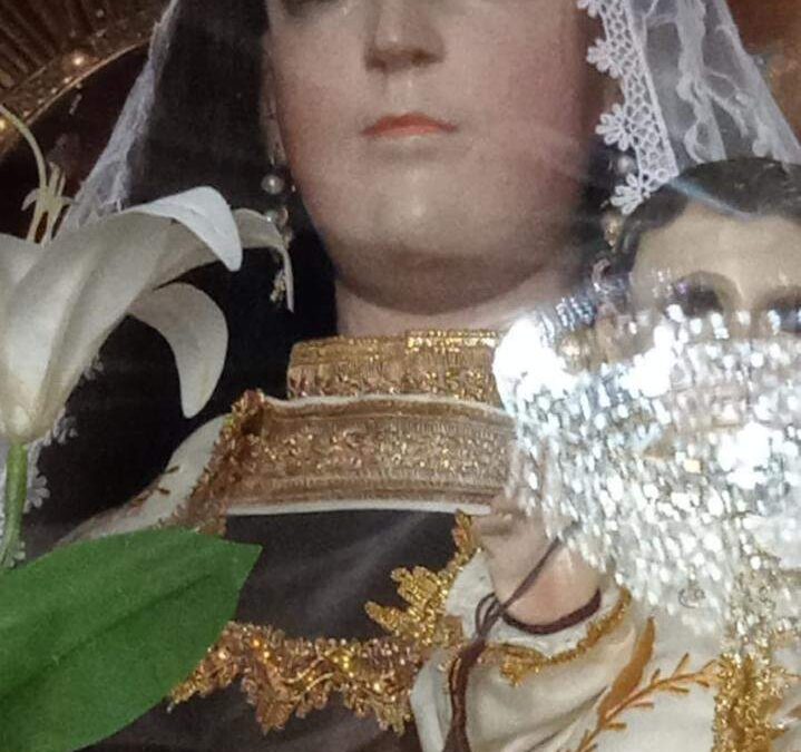 Sustraen corona y alhajas de la Virgen del Carmen en la Villa de Zaachila