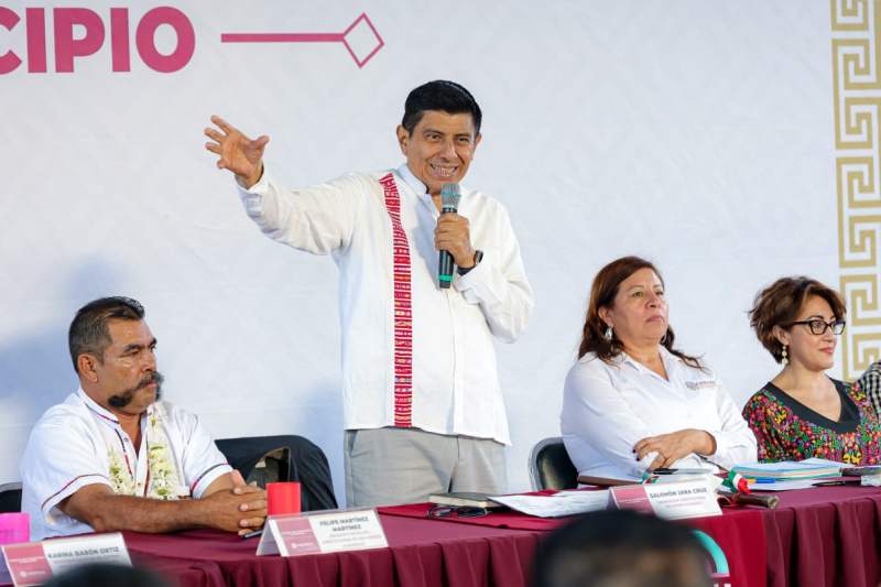 Destina Gobierno de Oaxaca cerca de 5 mdp para transformar la realidad de San Lorenzo Albarradas