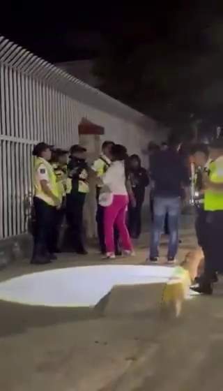 Mujer agrede a policías viales en operativo en la Ciudad de Oaxaca