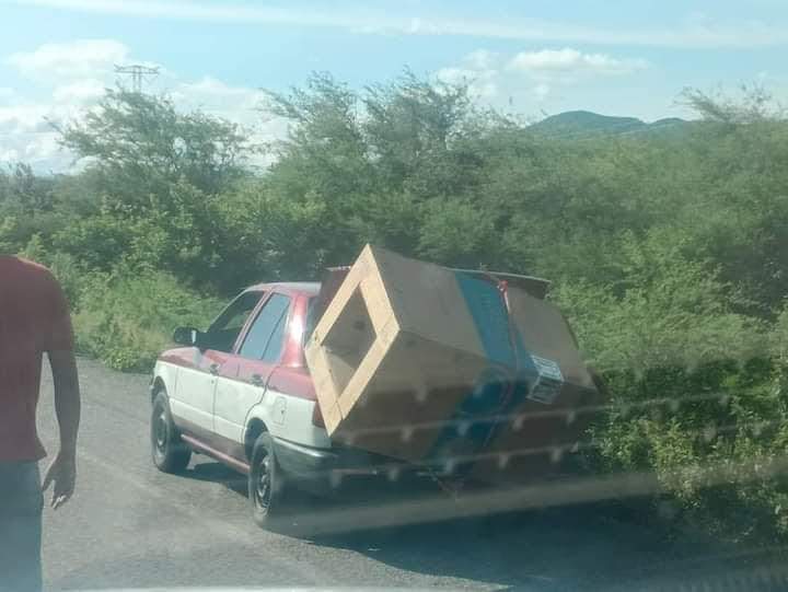 Volcadura de tráiler genere rapiña en el Istmo