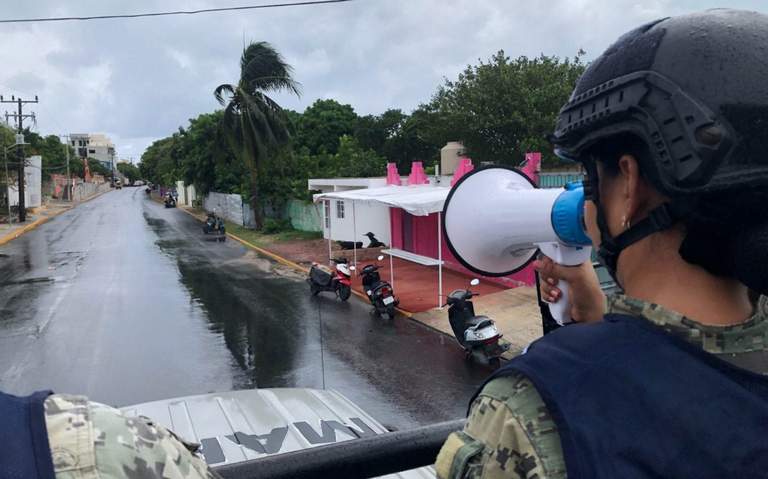 Evacuan Holbox y retiran embarcaciones a puerto seguro en Cancún por amenaza de Milton