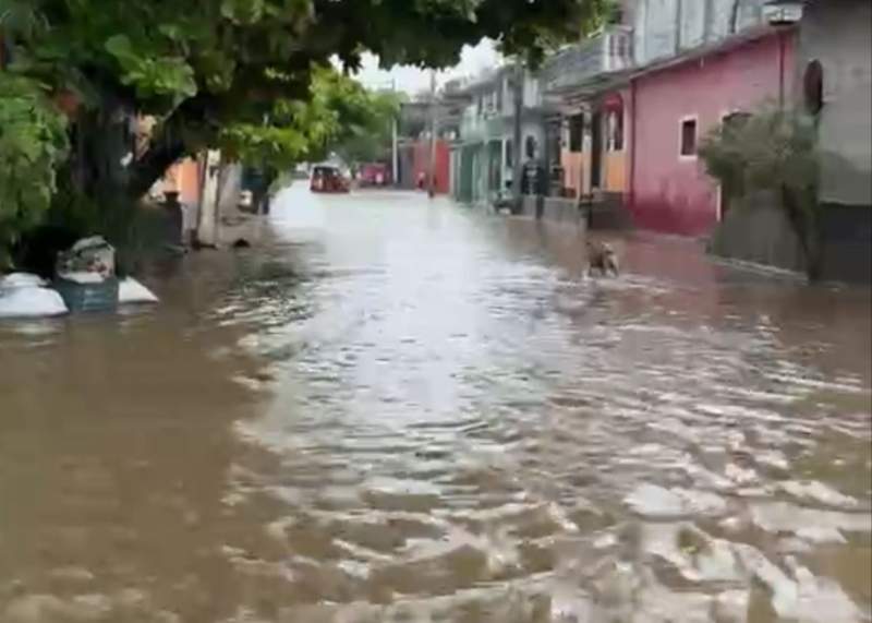 Otra vez, se sale el Río en Juchitán