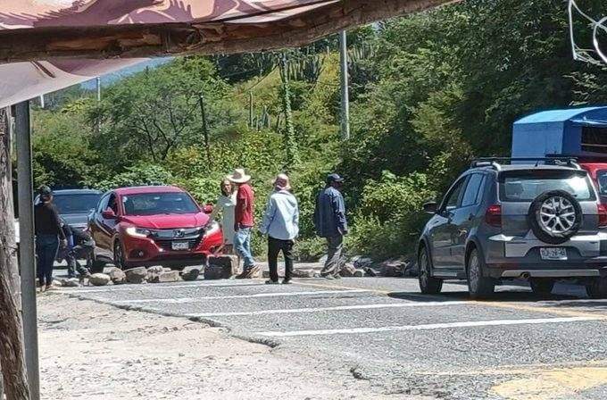 Se liberó el paso en Tequisistlán durante la medianoche