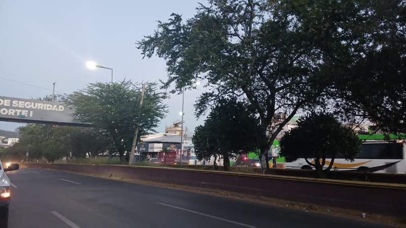 Reabren circulación a la altura del Mercado las Flores en Santa Lucía