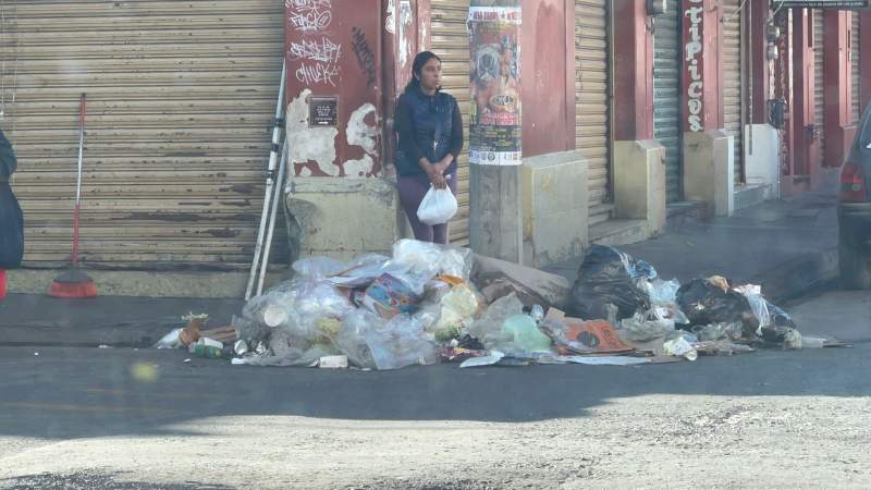 A días de terminar la administración municipal, regresa la basura en la capital