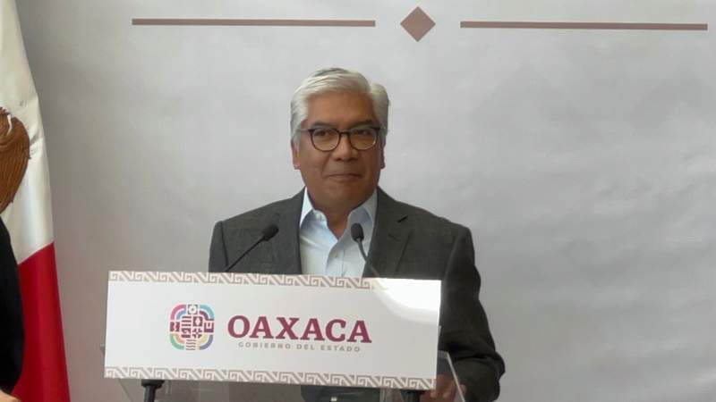 Renuncia Netzahualcóyotl Salvatierra al gobierno del estado, llega Oscar Bichido