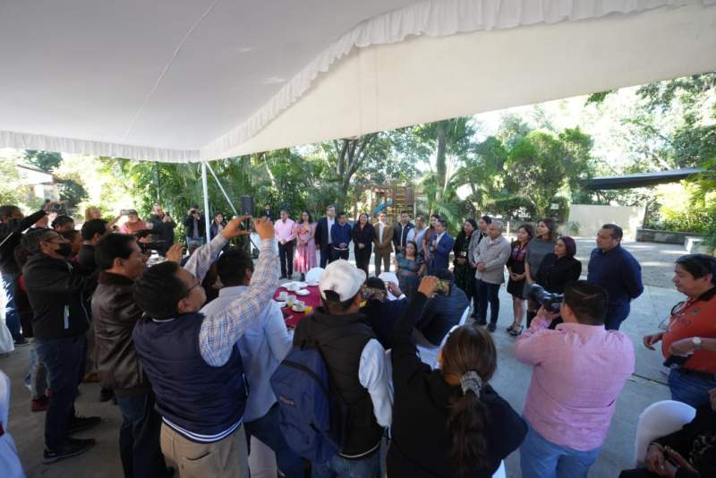 Sostiene Congreso de Oaxaca fraternal encuentro con medios de comunicación