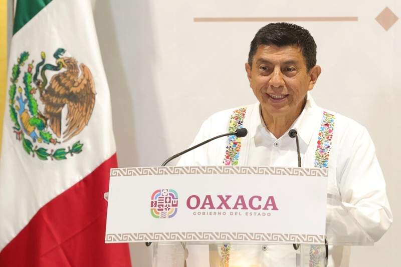 Invertirá Gobierno de la Transformación más de 2 mmdp en reencarpetamiento de carreteras en Oaxaca