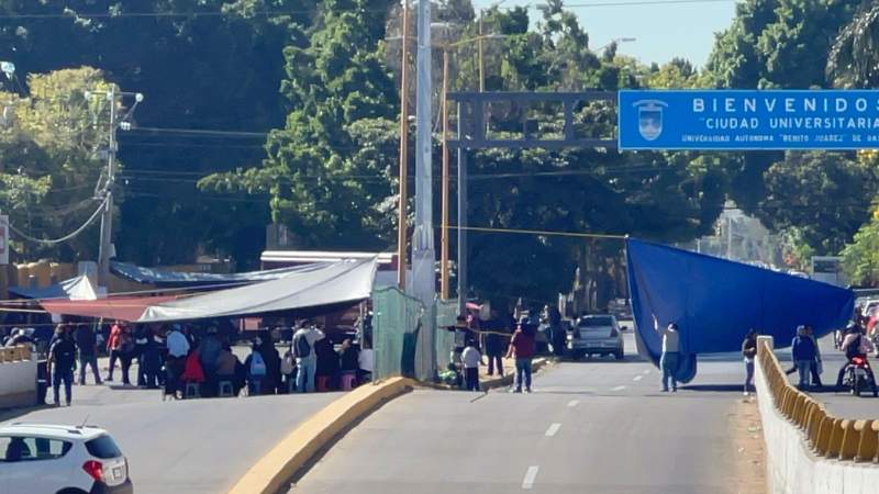 Sección 22 anuncia marcha para este martes; y nueva protesta el jueves