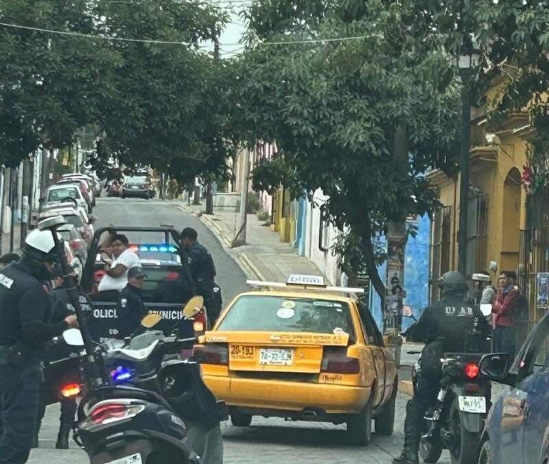 Detienen a taxista ratero en el centro de la Ciudad