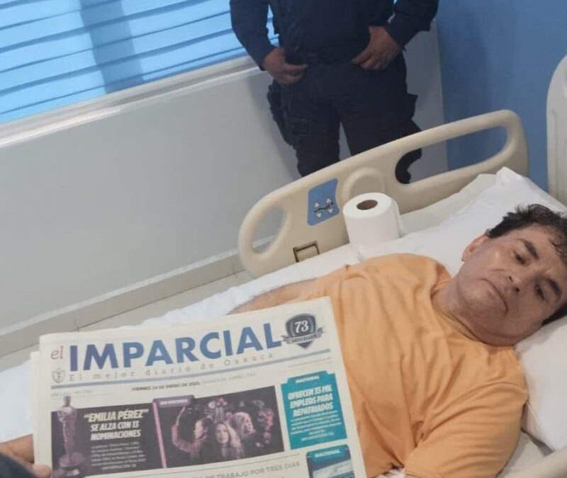Mientras María Elena Ríos irrumpe en evento de Claudia Sheinbaum; confirman que Vera Carrizal sí está hospitalizado y le tiran su teatro