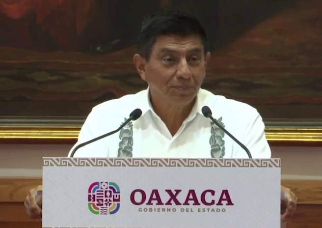 Jara no descartaría investigar a sus funcionarios; llama a sus detractores a probar sus señalamientos con el narco