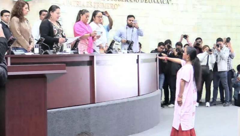 Cecilia Olivia Merlín toma protesta como nueva diputada en el Congreso del Estado