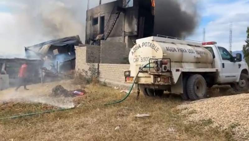 Se incendia casa en San Antonio de la Cal