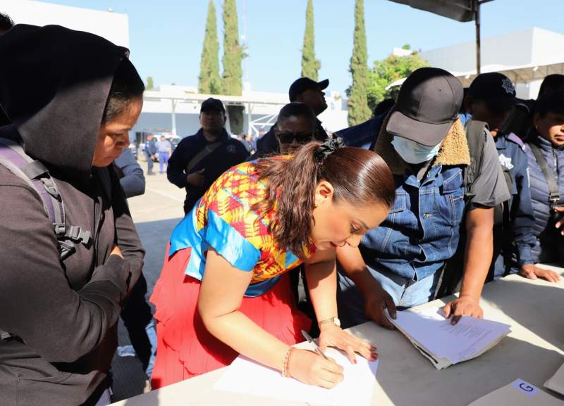 Policías estatales y Gobierno de Oaxaca logran acuerdos tras negociaciones