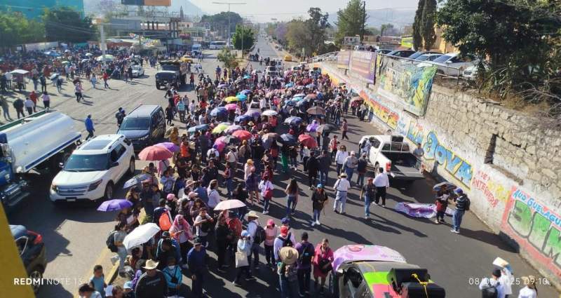 Marcha la Sección 22 de la CNTE en Oaxaca