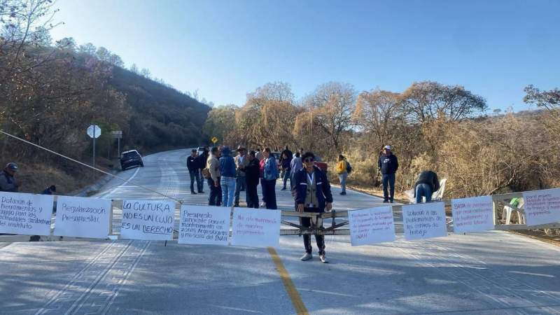 Personal del INAH se moviliza en Oaxaca y se reportan paro de labores en Monte Albán