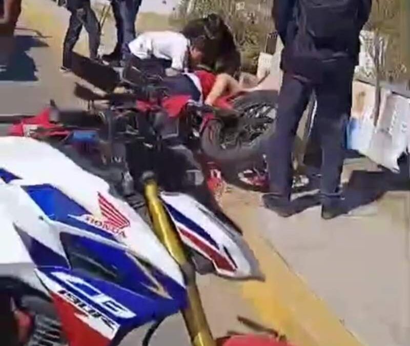 Muere un joven motociclista tras impactar con una camioneta en Cuilápam
