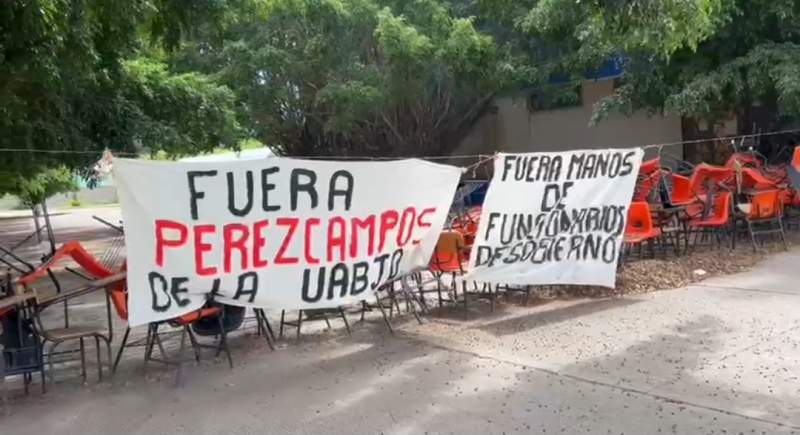 Facultad de Derecho ha sido vandalizada por grupos de maestros y catedráticos