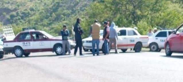 FNIC bloquea paso a Huajuapan de León